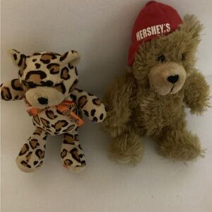 Hershey’s Teddy bear plush and Reese’s leopard plush